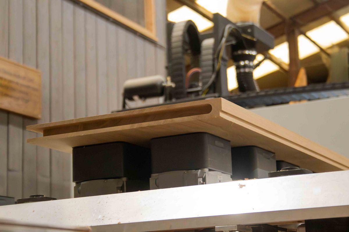 Houten nisplank op maat laten maken